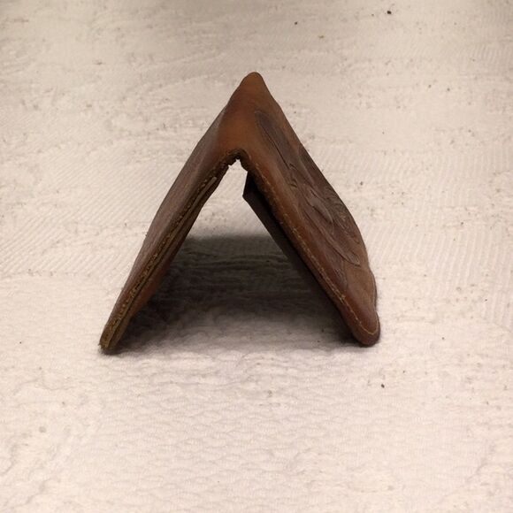 Vintage Brown Leather Embossed Peacock Vanity Mirror Wallet Lucite Comb - Picture 4 of 7